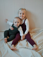 Last inn bildet i Galleri-visningsprogrammet, Neahs selebukse