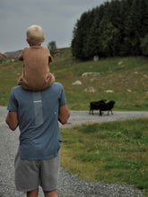 Last inn bildet i Galleri-visningsprogrammet, Leos sommerdrakt