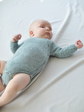 Last inn bildet i Galleri-visningsprogrammet, Emma`s button body