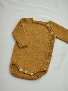 Emma`s button body