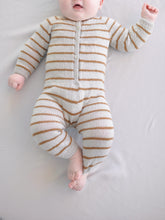 Last inn bildet i Galleri-visningsprogrammet, Theos babydress