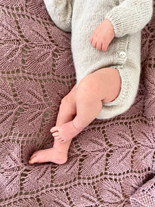 Emma`s button body