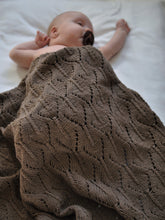 Last inn bildet i Galleri-visningsprogrammet, Lille Spire baby blanket