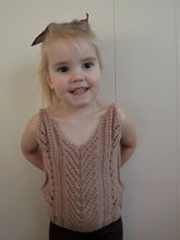 Last inn bildet i Galleri-visningsprogrammet, Garntopia singlet for girls
