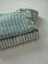Last inn bildet i Galleri-visningsprogrammet, Year-round body with buttons