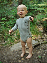 Last inn bildet i Galleri-visningsprogrammet, Year-round body with buttons