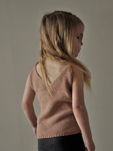 Last inn bildet i Galleri-visningsprogrammet, Garntopia singlet for girls