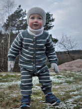 Last inn bildet i Galleri-visningsprogrammet, Theos stripedress