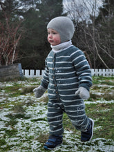 Last inn bildet i Galleri-visningsprogrammet, Theos stripedress