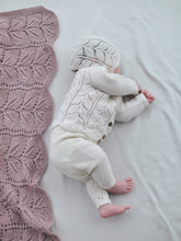 Last inn bildet i Galleri-visningsprogrammet, Garntopia baby blanket