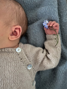 Emma`s button body