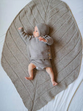 Last inn bildet i Galleri-visningsprogrammet, Leaf blanket