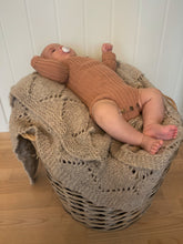 Last inn bildet i Galleri-visningsprogrammet, Year-round body with buttons