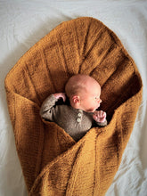 Last inn bildet i Galleri-visningsprogrammet, Leaf blanket