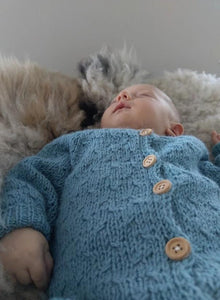 Gullskatt-dress og lue